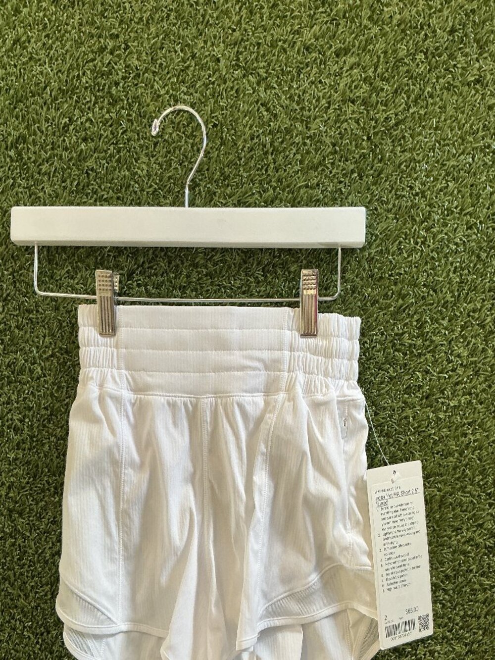Hotty Hot High-Rise Lined Short 2.5" - White - Picture 7 of 7